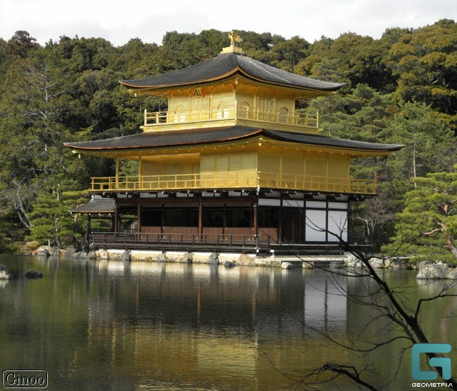 Храм Кинкаку-дзи (яп. 金閣寺, Золотой павильон)
